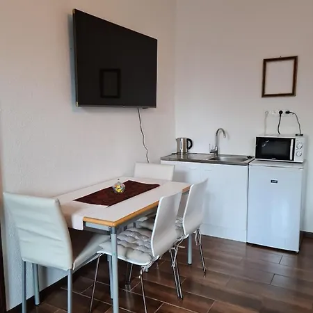 La Casa Rosa Apartment *